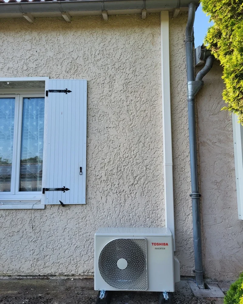 Réalisation chauffage & climatisation, EIRL Hugo Chauvière, plombier chauffagiste à Bussac-sur-Charente proche de Saintes